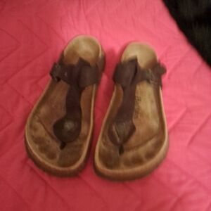 Women’s Brown Leather Toe-Post Sandals